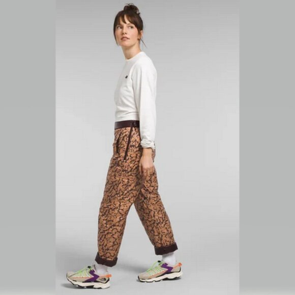 The North Face Circaloft Pant in Almond Butter Graphic Dye Print Size M NWT - Picture 3 of 15